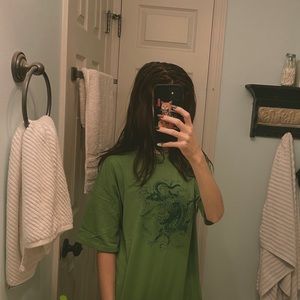 Meet your Posher, Naia